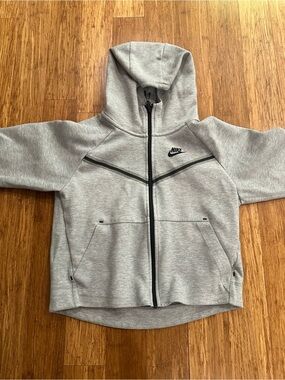 Nike Tech Women’s